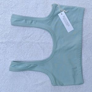 ARQ Wide Strap Bra Size M